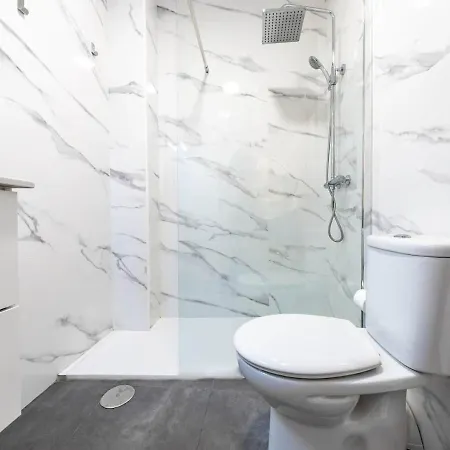 Private Rooftop & Elegant Studio - Center By Rems *