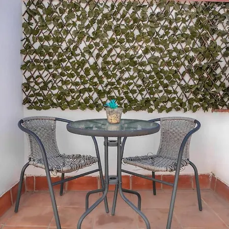 Apartment Private Rooftop & Elegant Studio - Center By Rems *